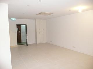 上环 - Heep Kee Commercial Building 06