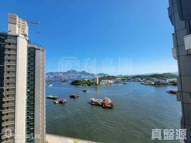 Cheung Sha Wan - Grand Victoria 01