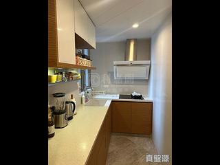 West Kowloon - Sorrento Phase 1 Block 3 07