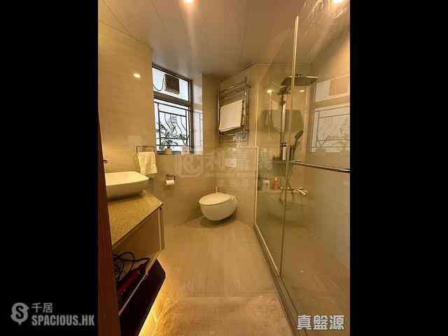 West Kowloon - Sorrento Phase 1 Block 3 08