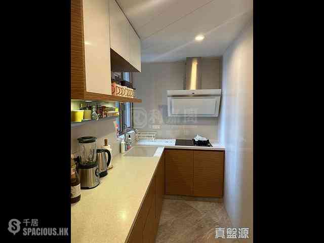 West Kowloon - Sorrento Phase 1 Block 3 07