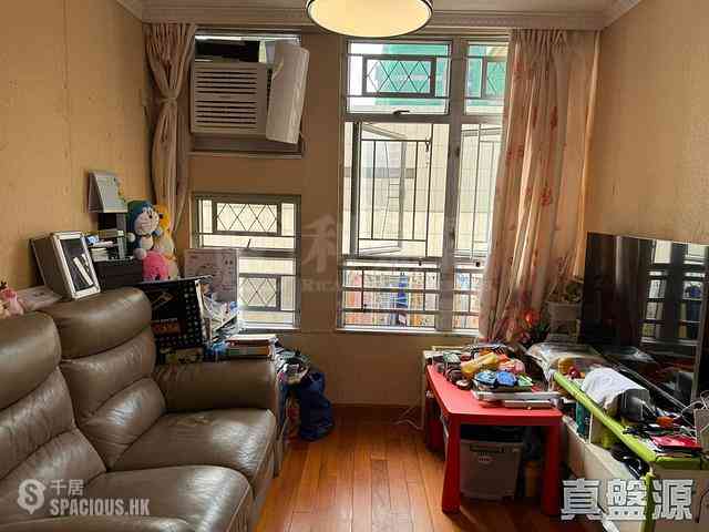 Sha Tin - Yu Chui Court Yu Chai House (Block H) 02