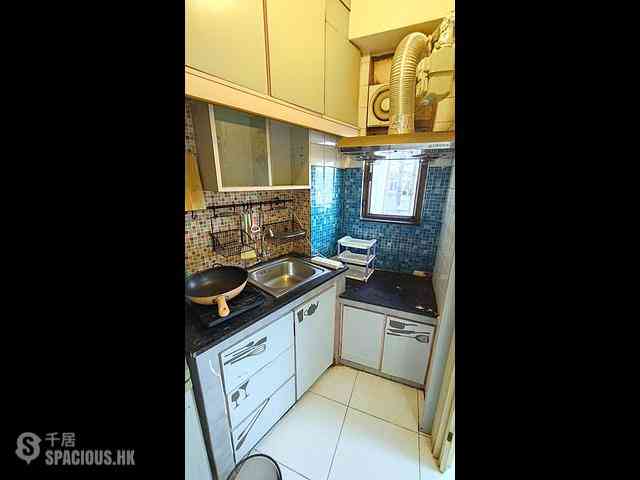Sai Ying Pun - 414, Queen's Road West 04
