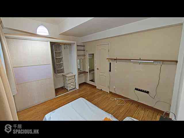 Sheung Wan - 177, Queen's Road West 04