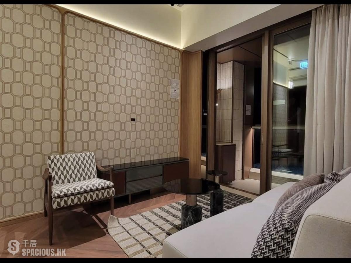 Wong Chuk Hang - The Southside Phase 5B Deep Water Pavilia II 01