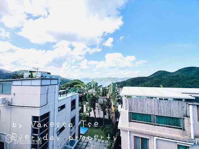 Clear Water Bay - Tai Hang Hau 01