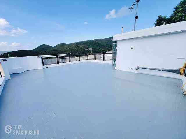 Clear Water Bay - Tai Hang Hau 02