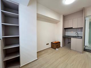 Wan Chai - Tai Tak Building 04