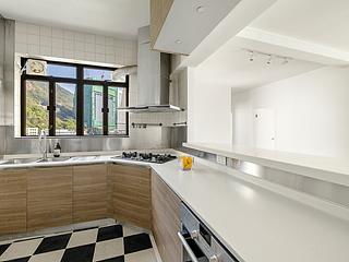 Pok Fu Lam - Four Winds Apartment 04