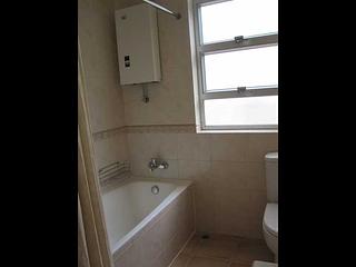 Pok Fu Lam - Four Winds Apartment 06