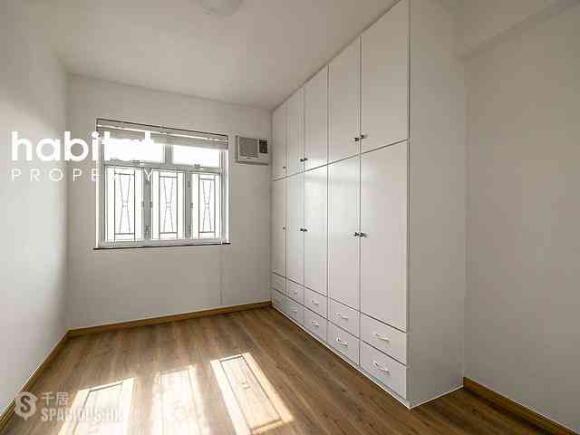 Pok Fu Lam - Four Winds Apartment 07