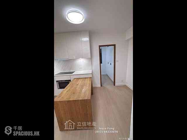 Sheung Wan - 62-64, Queen's Road West 03