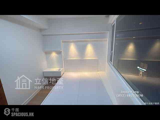 Sheung Wan - 62-64, Queen's Road West 05