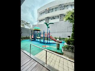 Mid Levels West - 80 Robinson Road 05