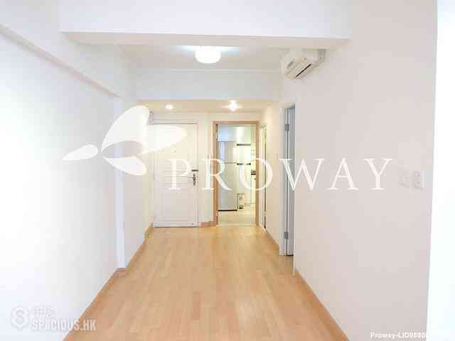 Wan Chai - Wing Cheong Building 06