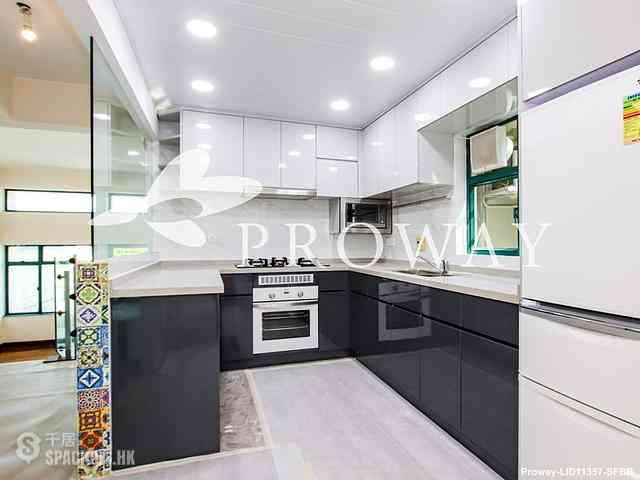 Clear Water Bay - Little Palm Villa 11
