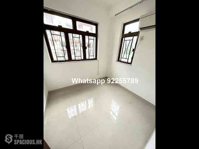 Shek Tong Tsui - Kwok Ga Building 05