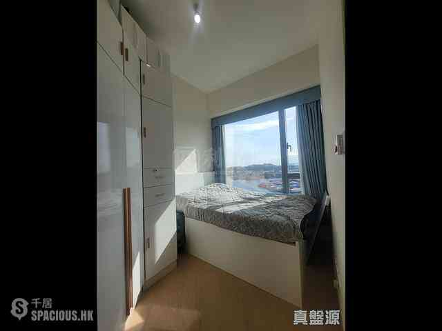 Cheung Sha Wan - Grand Victoria 02