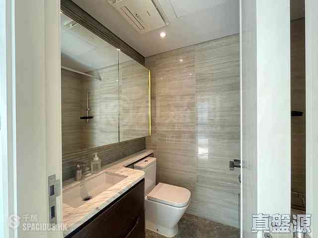 Tseung Kwan O - Savannah Block 5 03