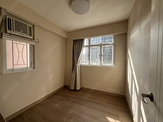Sai Ying Pun - King Ming Mansion 02
