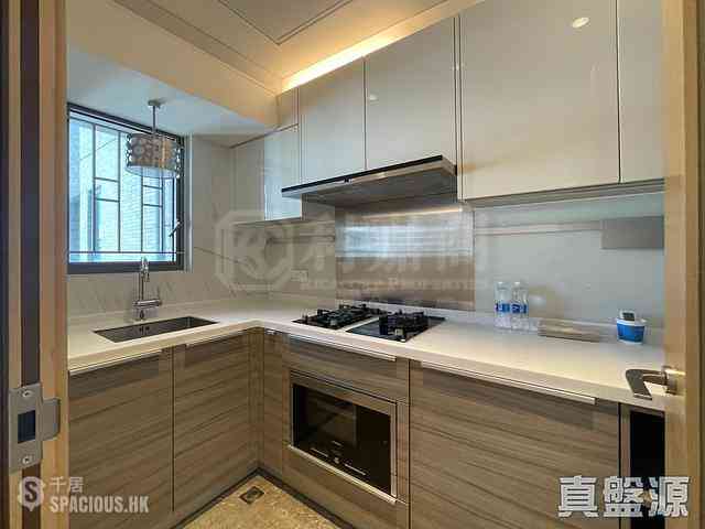 Tseung Kwan O - The Papillons Block 1 01