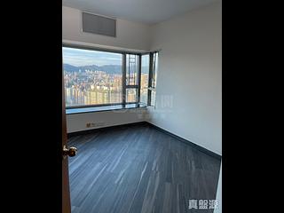 West Kowloon - Sorrento Phase 1 Block 3 04