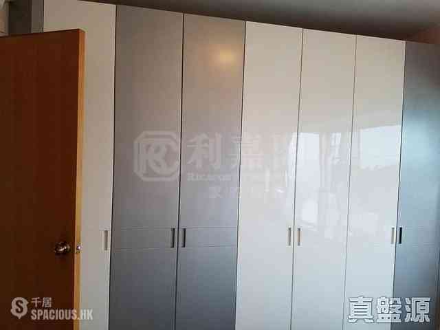West Kowloon - Sorrento Phase 1 Block 3 06