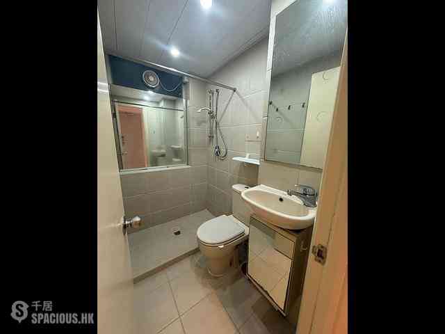 Causeway Bay - Lei Wen Court 05
