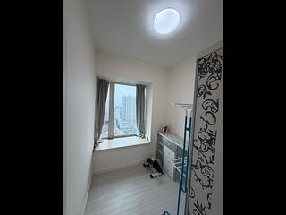 West Kowloon - The Arch Star Tower (Block 2) 03