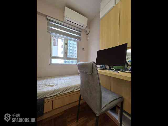 Wan Chai - Antung Building 05