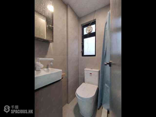 Wan Chai - 112, Johnston Road 04