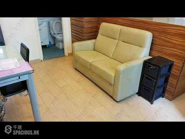 Wan Chai - Eastman Court 13