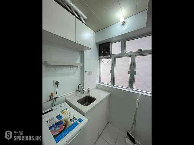 Sheung Wan - Winsing Building 05