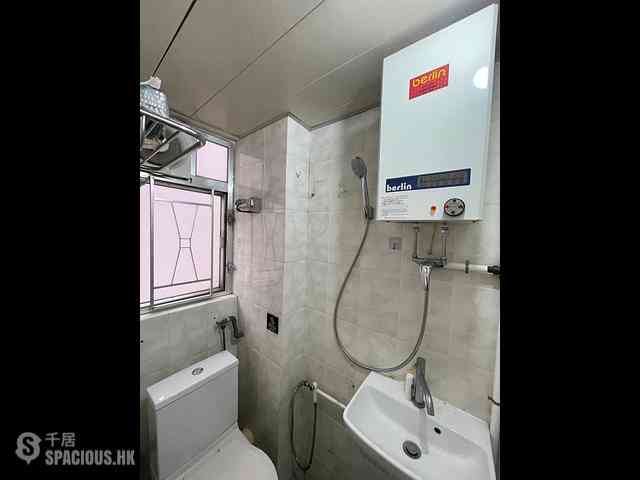 Sheung Wan - Winsing Building 06