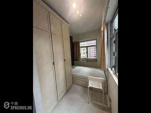 Wan Chai - Kam Shing Building 04