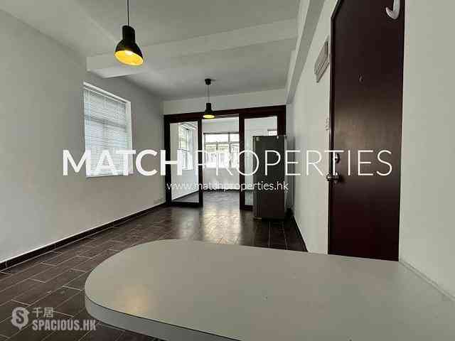 Central - 16, Gough Street 02