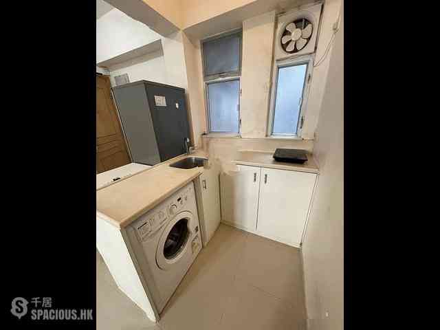 Central - 28-32, Gough Street 02
