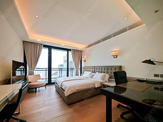Chung Hom Kok - Pinewaver Villas 04