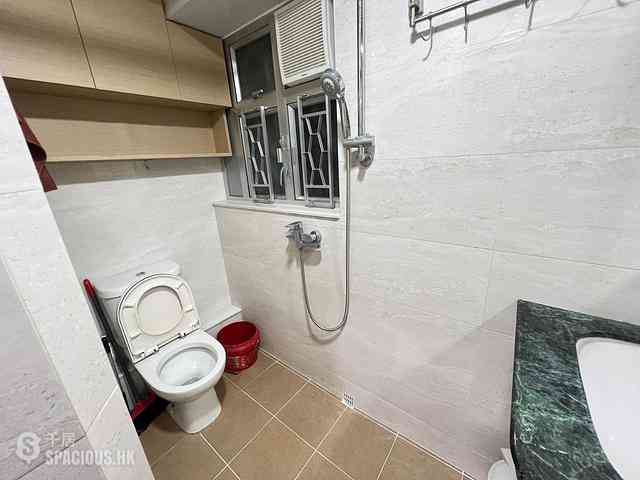 Kennedy Town - Luen On Apartments 10