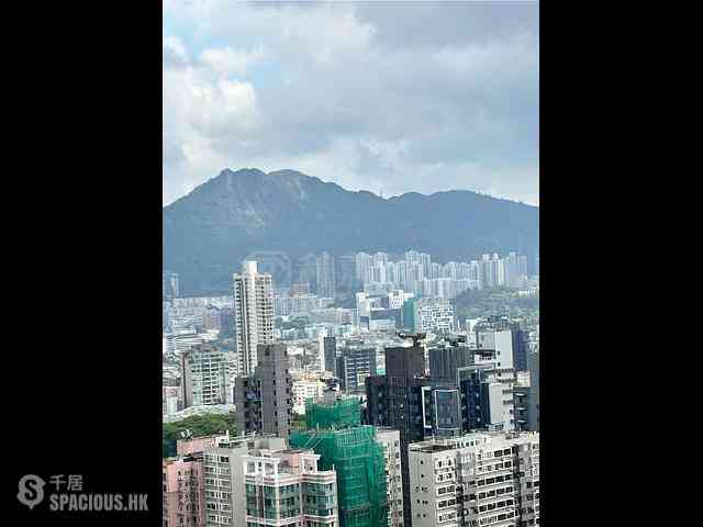 Mong Kok - Paradise Square 01