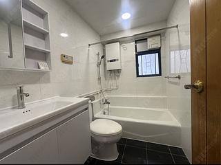 Mid Levels Central - The Grand Panorama Block 2 03