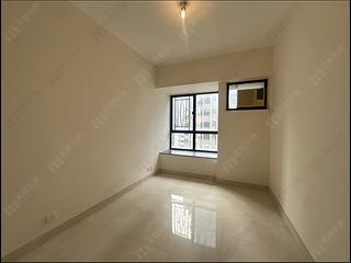 Mid Levels Central - The Grand Panorama Block 2 04