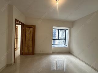 Mid Levels Central - The Grand Panorama Block 2 06