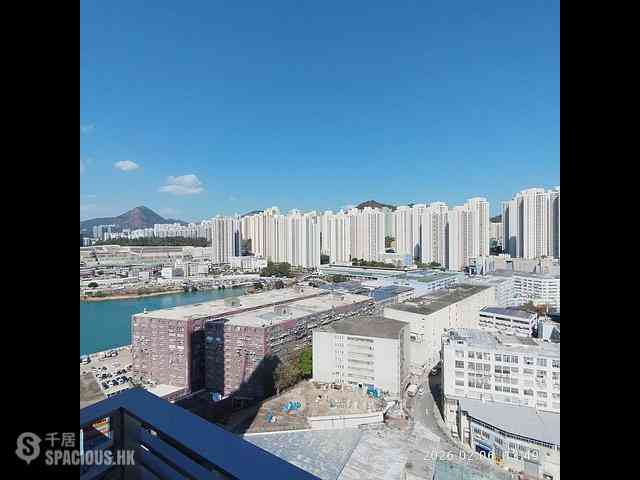Yau Tong - The Coast Line 01