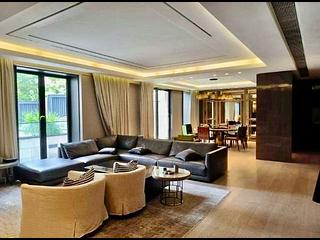 Jardines Lookout - 339, Tai Hang Road 03
