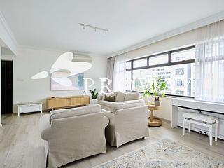 Ho Man Tin - Mount Trio Court Block 2 02