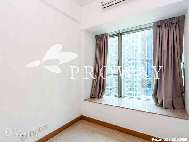 Causeway Bay - Diva 08