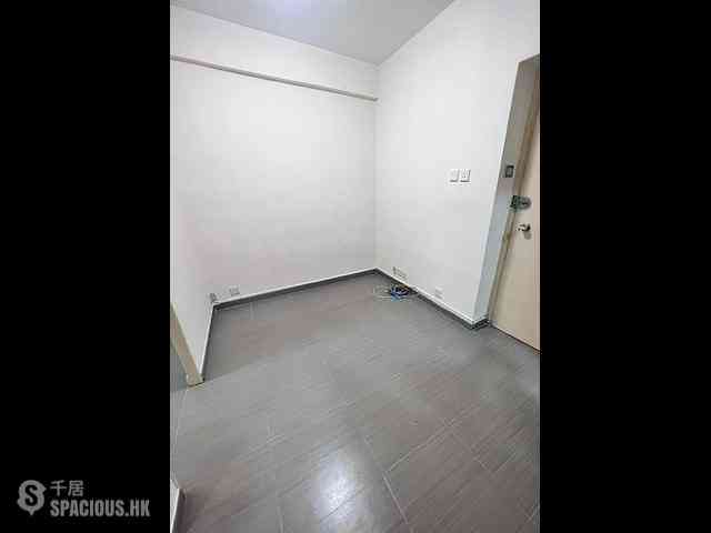 Wan Chai - Mountain View Mansion 04