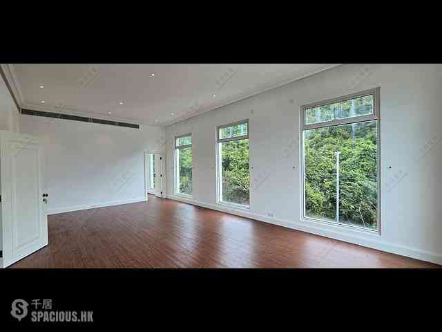 Repulse Bay - 110, Repulse Bay Road 11