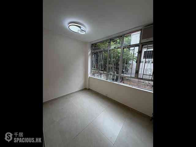 Kennedy Town - Joyful Building 04